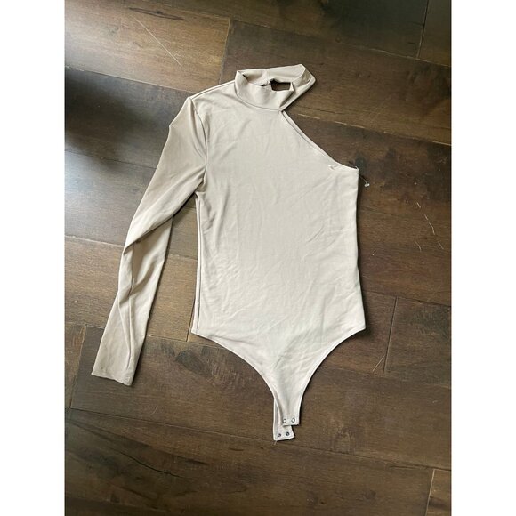 NWOT Abercrombie And Fitch One Shoulder Asymmetrical Bodysuit - Picture 1 of 5